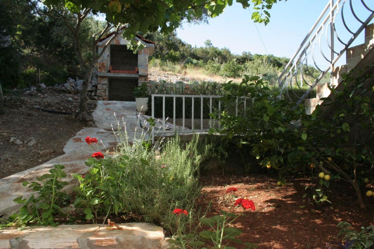 Apartments By The Sea Cove Zarace - Gdinj, Hvar - 4598 Bagian luar foto