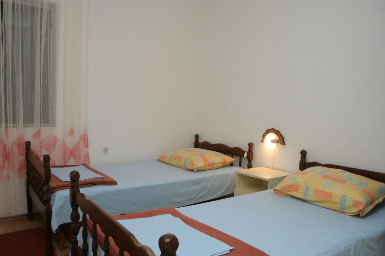 Apartments By The Sea Cove Zarace - Gdinj, Hvar - 4598 Bagian luar foto