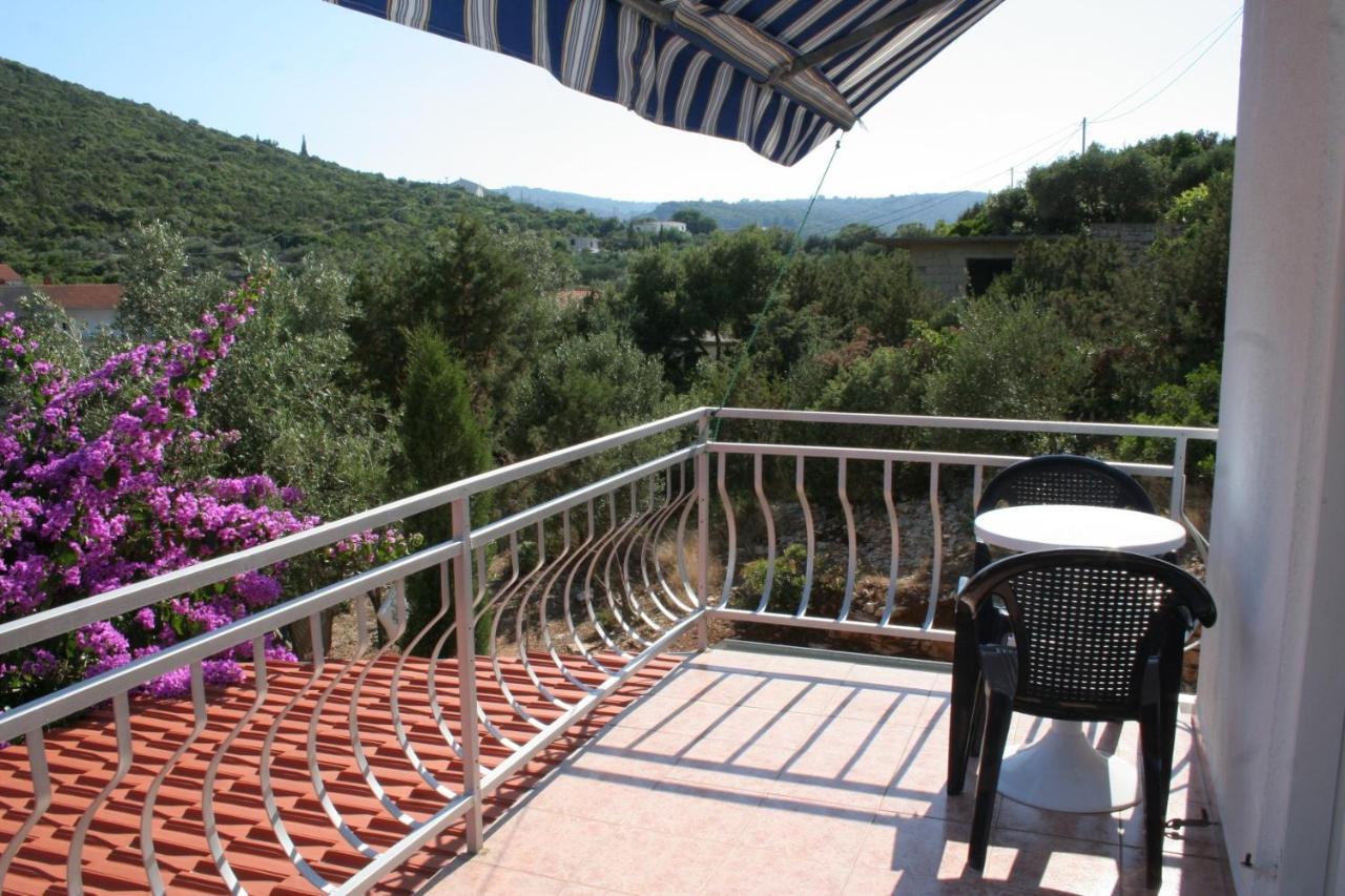 Apartments By The Sea Cove Zarace - Gdinj, Hvar - 4598 Bagian luar foto