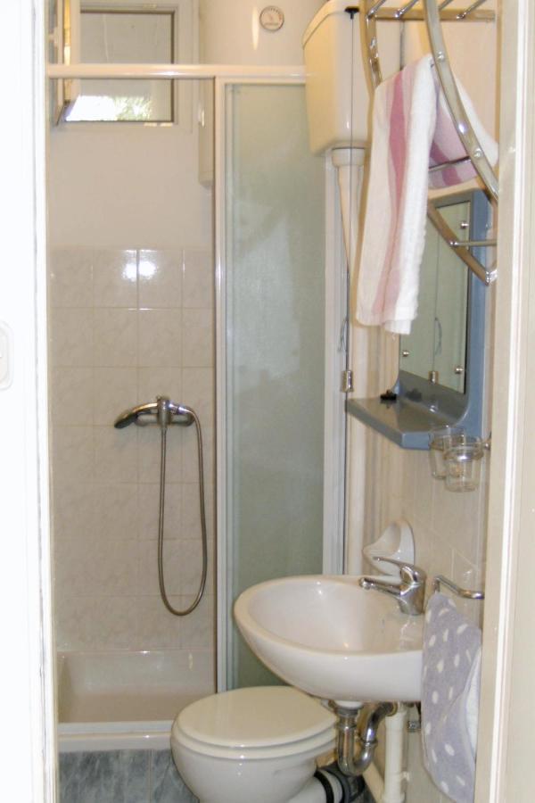 Apartments By The Sea Cove Zarace - Gdinj, Hvar - 4598 Bagian luar foto